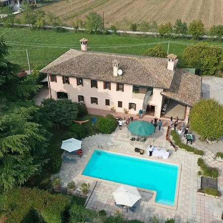 度假居 Stefania Asolo Piscina E Biliardo *