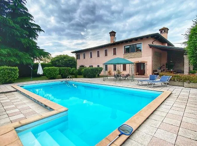 Stefania Asolo Piscina E Biliardo